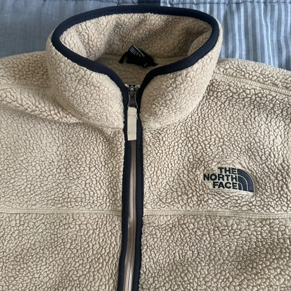 The North Face Men's Beige Full Zip Collared Mid-Length‎ Fleece Jacket Large